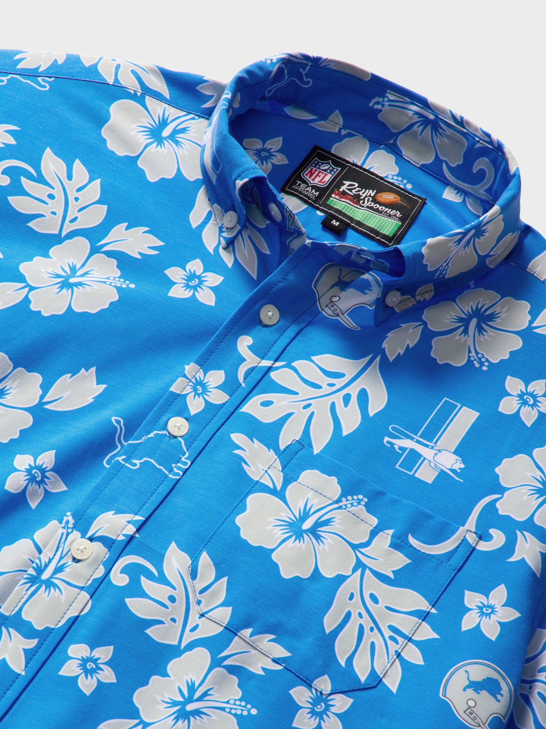Reyn Spooner DETROIT LIONS THROWBACK PERFORMANCE ALOHA SHIRT in BLUE