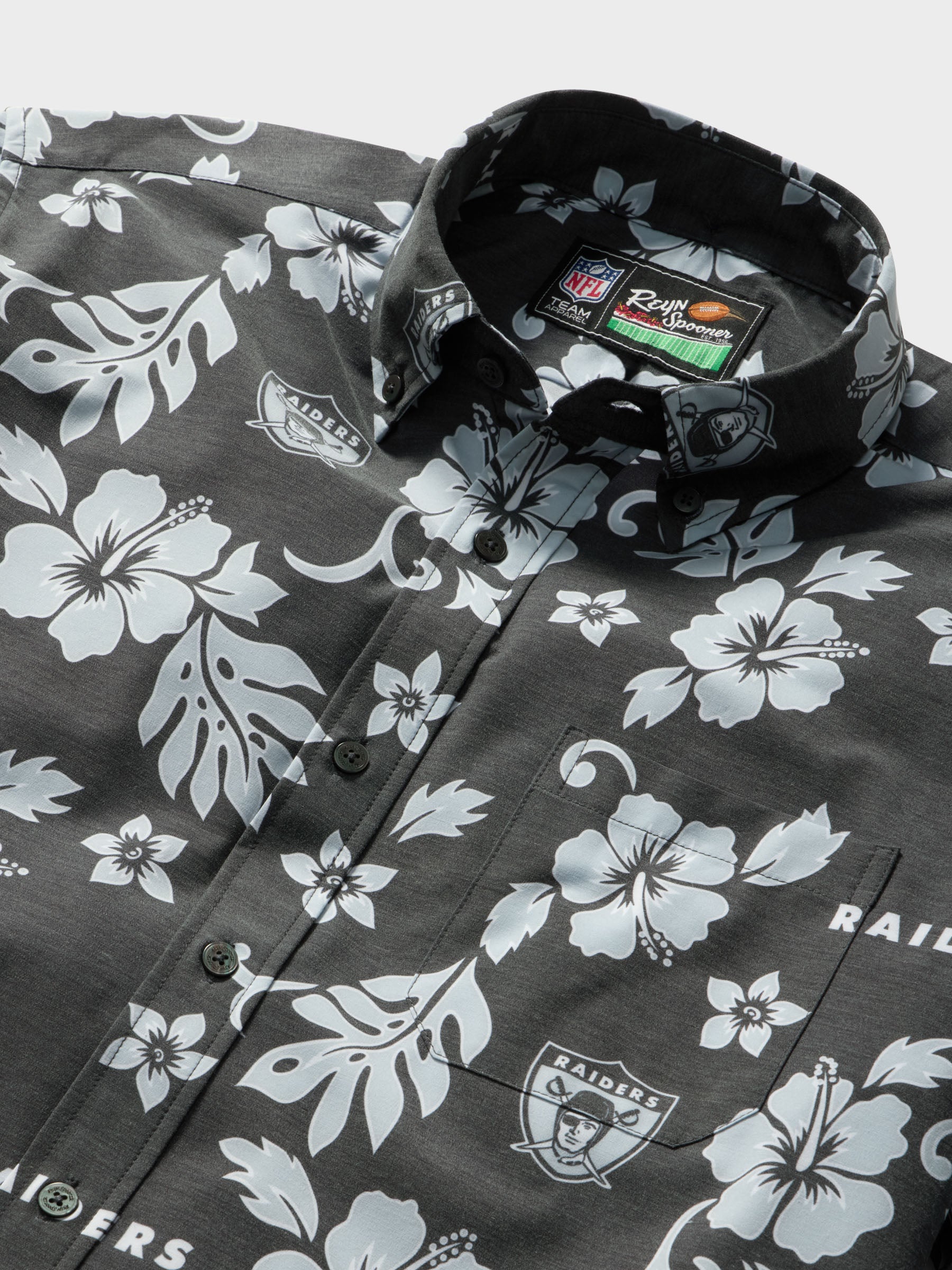 Reyn Spooner RAIDERS THROWBACK PERFORMANCE ALOHA SHIRT in BLACK