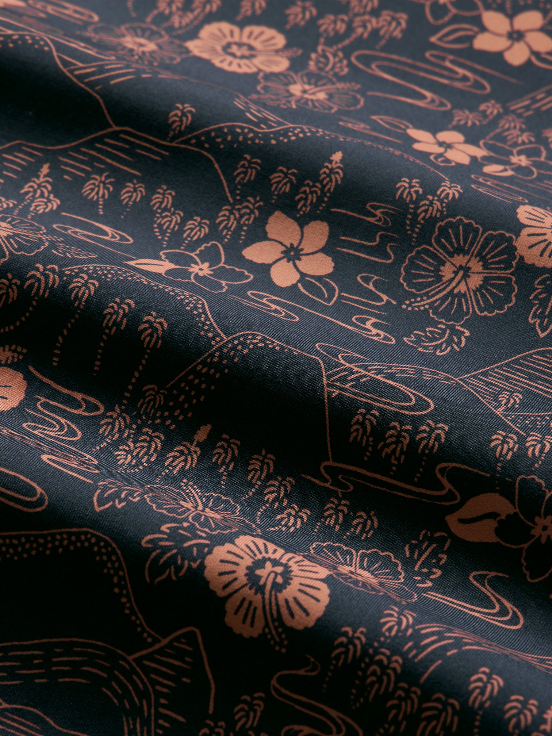 Reyn Spooner SAKURA FIELDS PERFORMANCE POLO in INDIGO