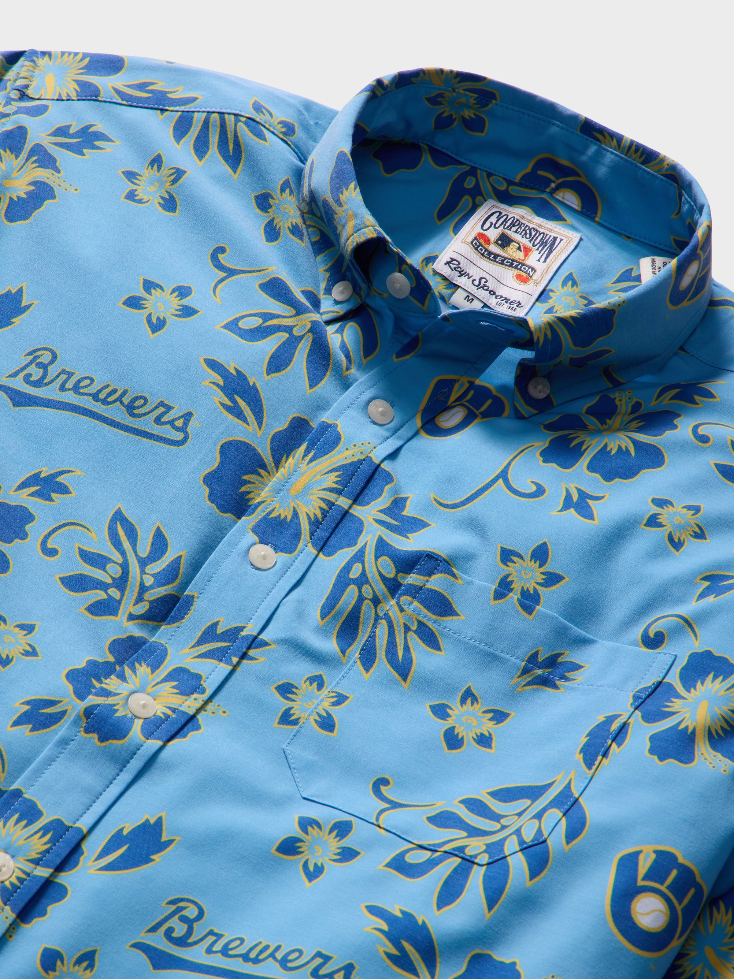 Reyn Spooner MLB® MILWAUKEE BREWERS COOPERSTOWN PERFORMANCE ALOHA SHIRT in LIGHT BLUE