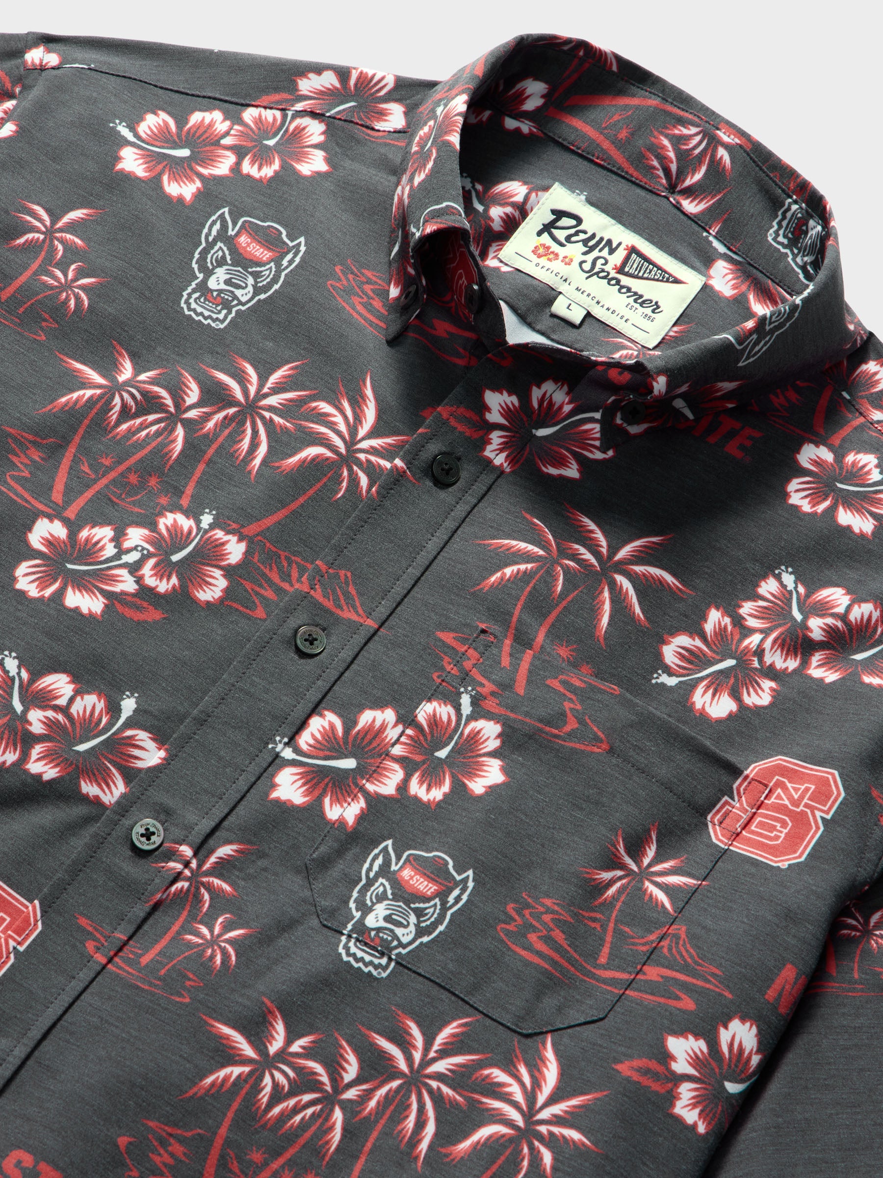 Reyn Spooner NORTH CAROLINA STATE UNIVERSITY KEKAI PERFORMANCE ALOHA SHIRT in BLACK
