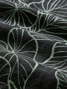 Reyn Spooner KALO LEAF BUTTON FRONT in CHARCOAL