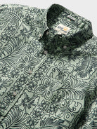 Reyn Spooner RETRO TAPA BUTTON FRONT in GREEN