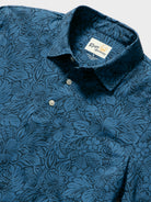 Reyn Spooner NAHELE PUA PERFORMANCE POLO in NAVY
