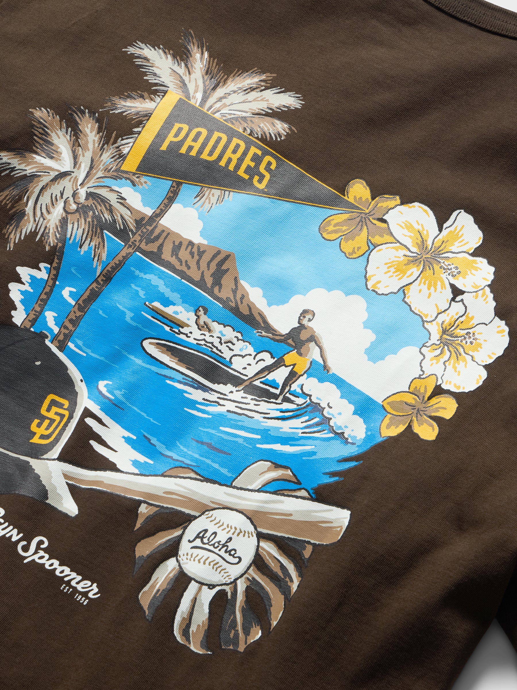 Reyn Spooner MLB® SAN DIEGO PADRES GRAPHIC TEE in BROWN