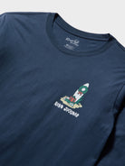 Reyn Spooner SANTA'S ISLAND SHACK LONG SLEEVE GRAPHIC TEE in NAVY