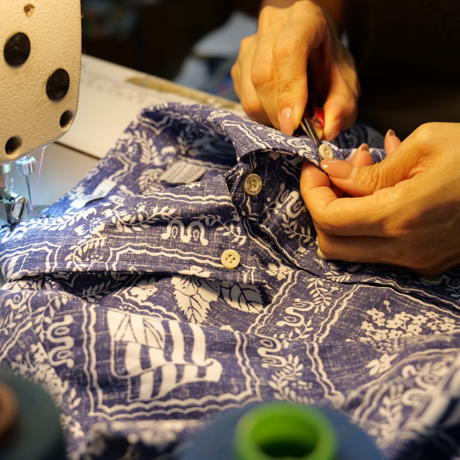 MADE IN HAWAI'I LAHAINA SAILOR PULLOVER | Reyn Spooner