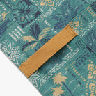 Reyn Spooner TAPA MONTAGE HEDLEY & BENNETT ESSENTIAL APRON in SAGEBRUSH