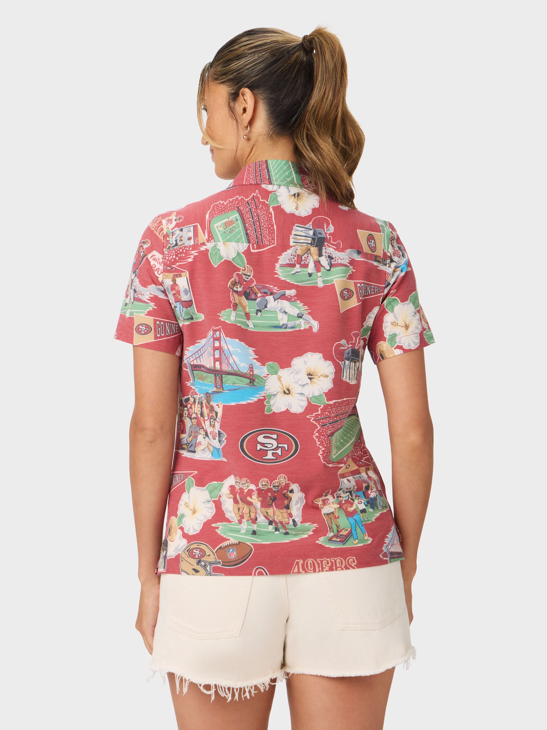 Reyn Spooner WOMEN'S SAN FRANCISCO 49ERS SCENIC PERFORMANCE BUTTON FRONT in RED