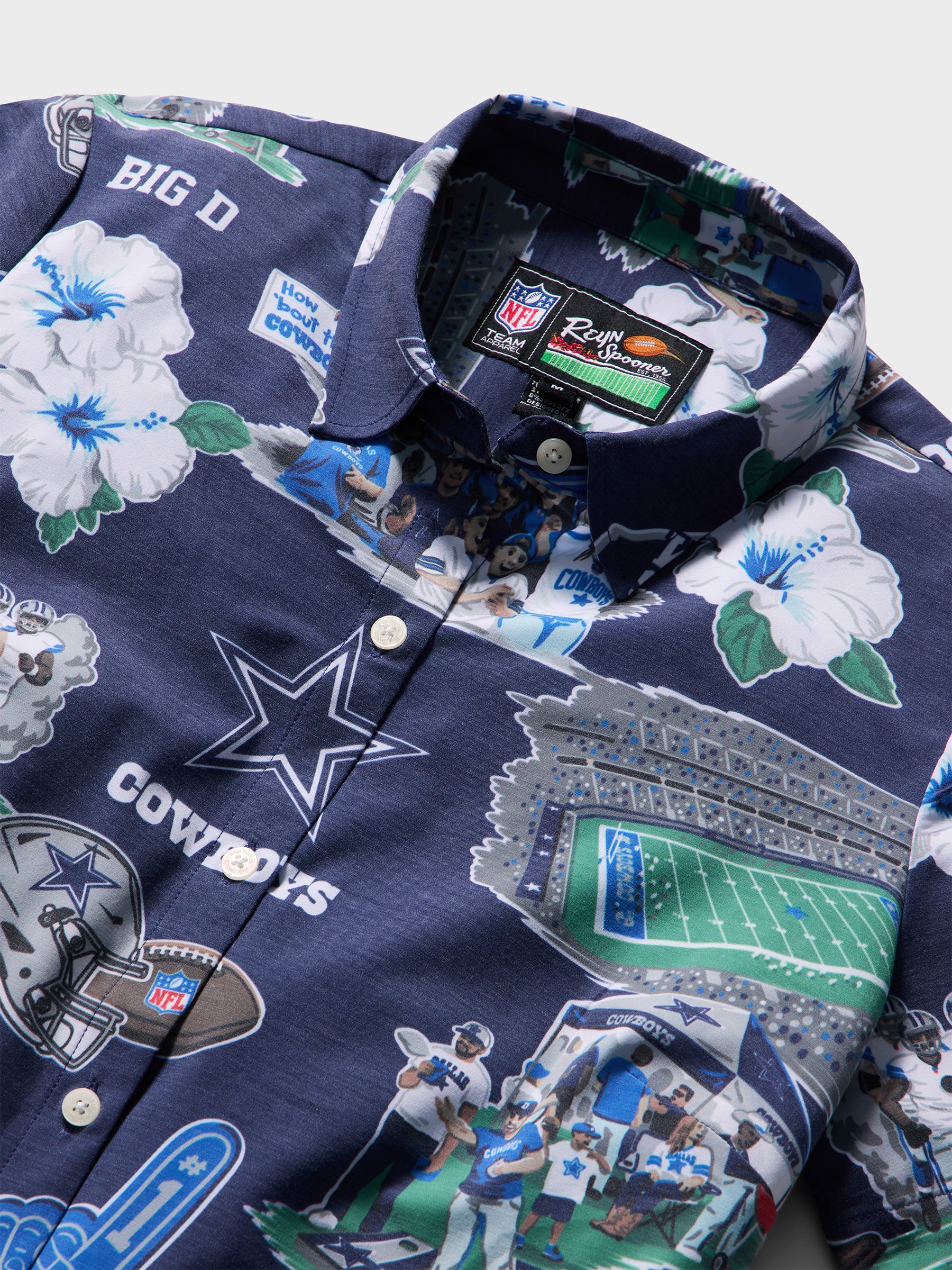 Reyn Spooner WOMEN'S DALLAS COWBOYS SCENIC PERFORMANCE ALOHA SHIRT in NAVY