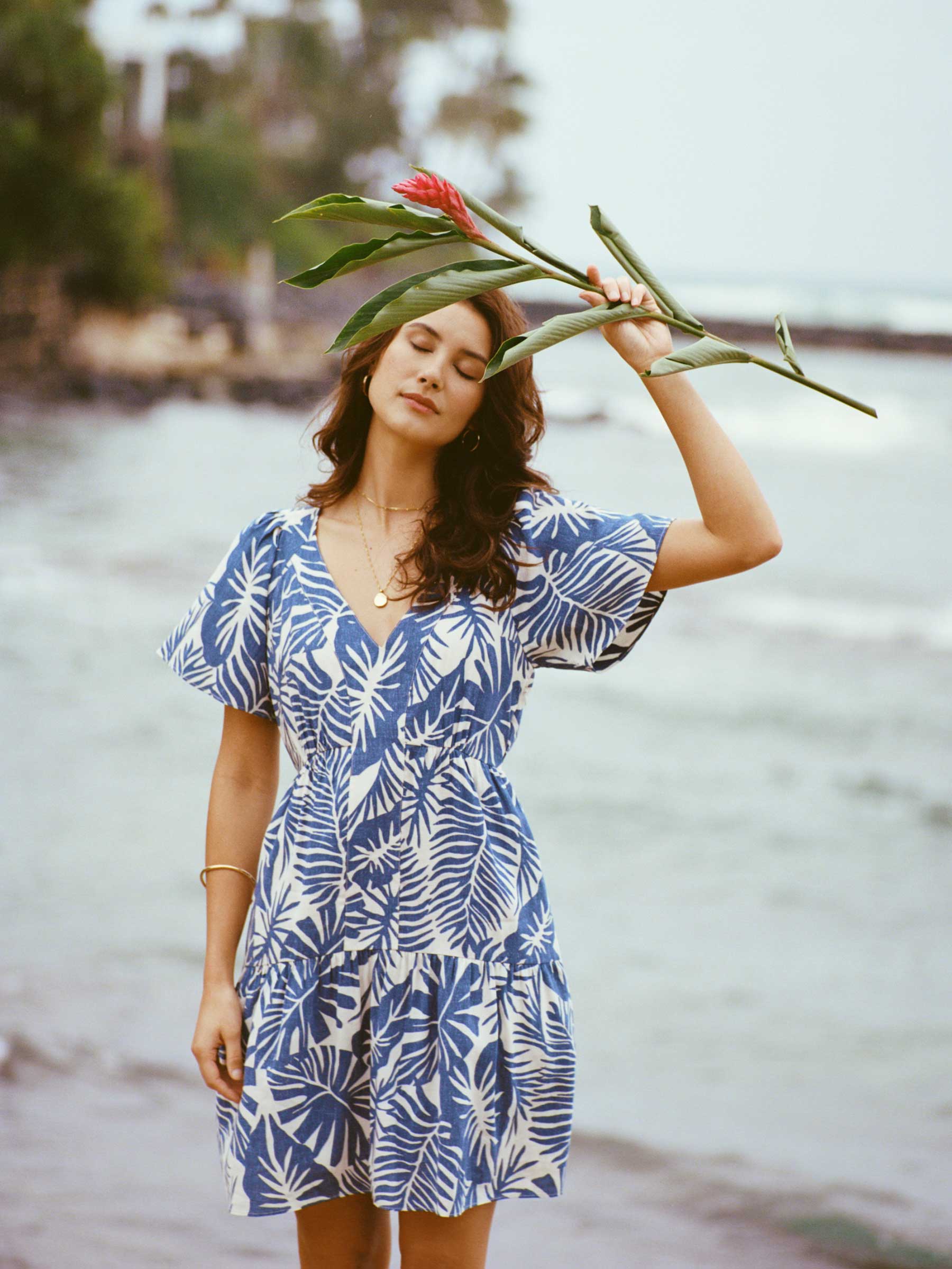 WOMEN'S MIDNIGHT MONSTERA PAISLEY DRESS | Reyn Spooner