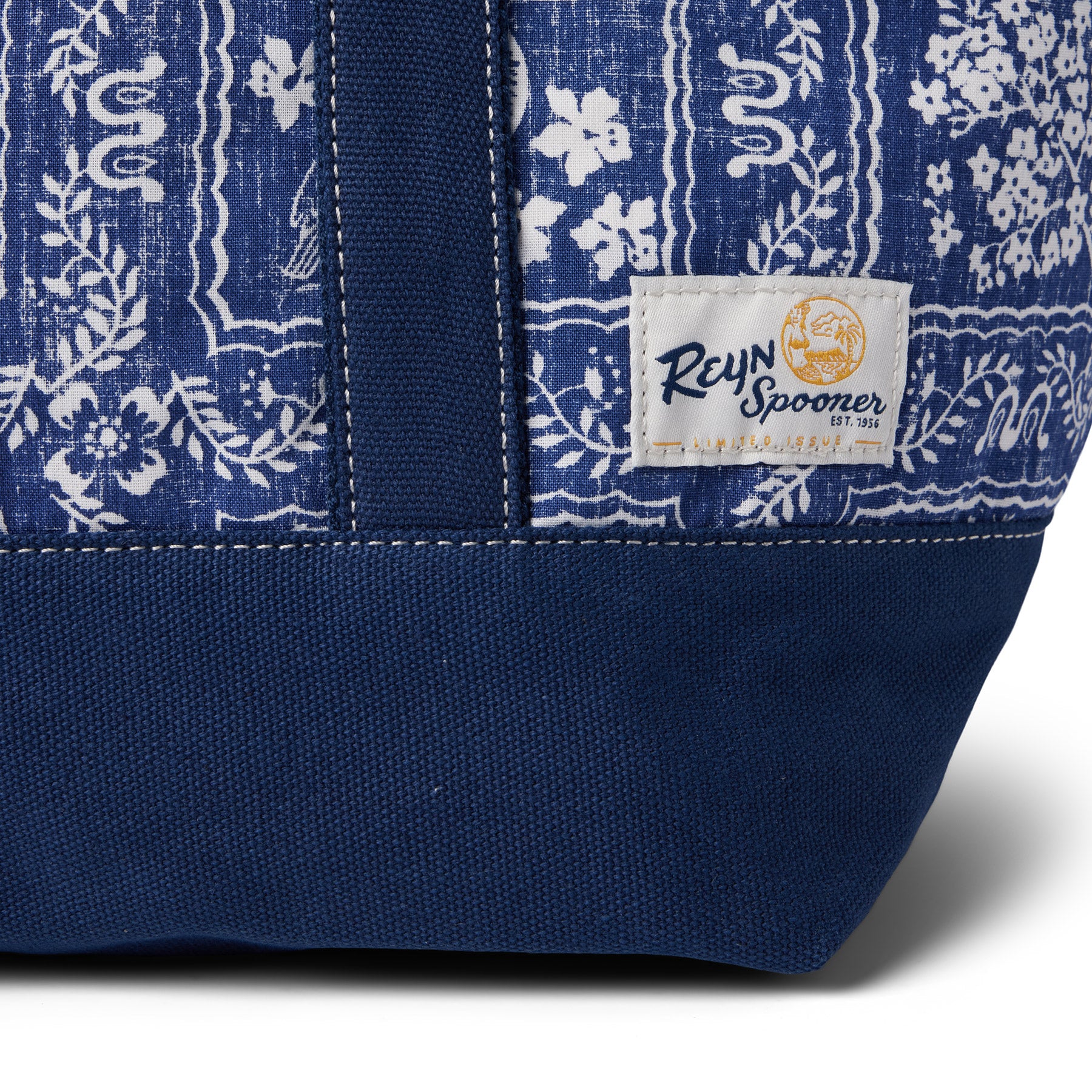 Reyn Spooner LAHAINA SAILOR BEACH BAG in NAVY