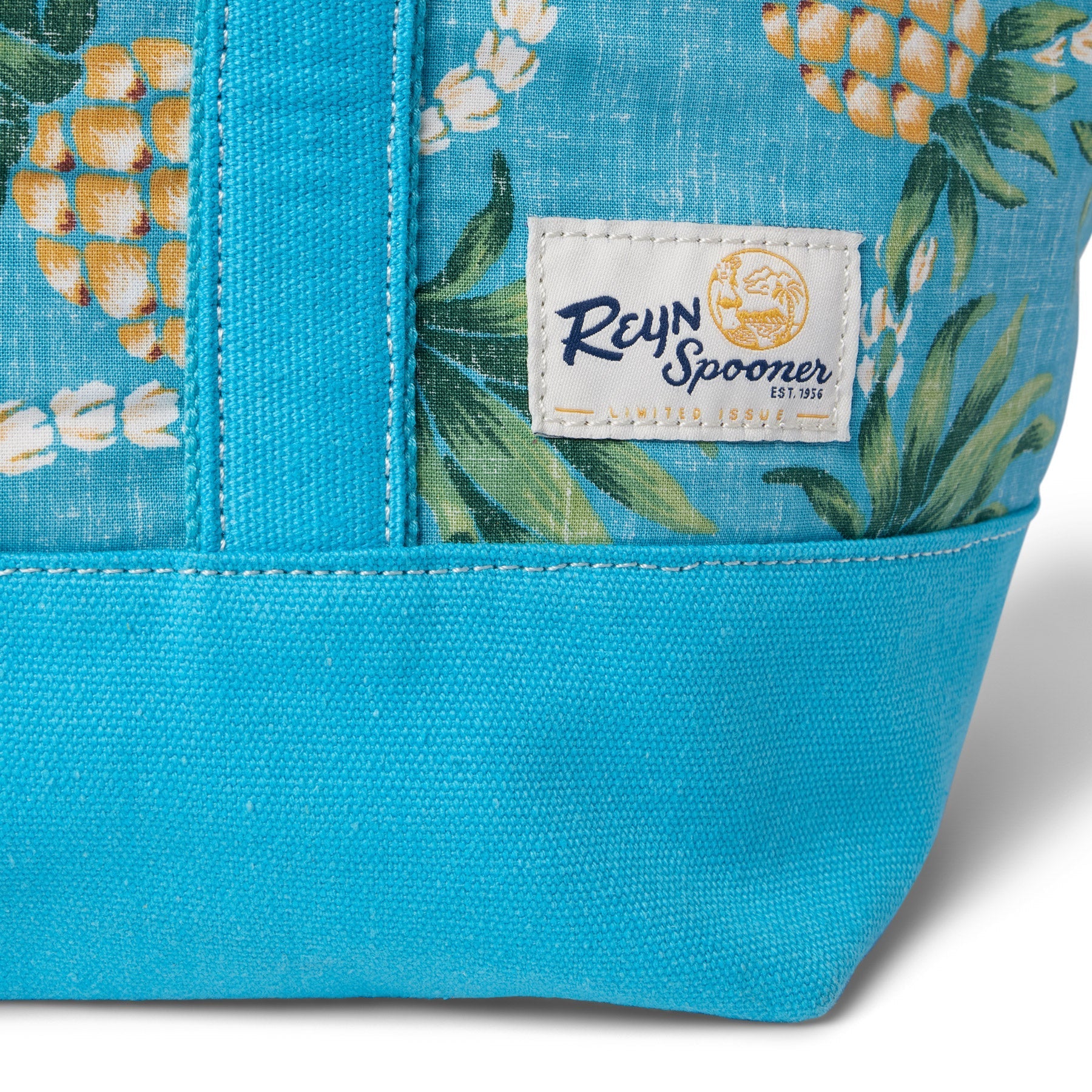Reyn Spooner PINING FOR YOU TOTE BAG in MAUI BLUE