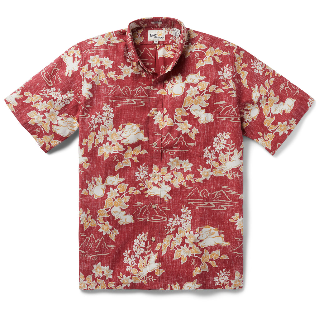 Reyn Spooner YEAR OF THE RABBIT BUTTON FRONT in EARTH RED